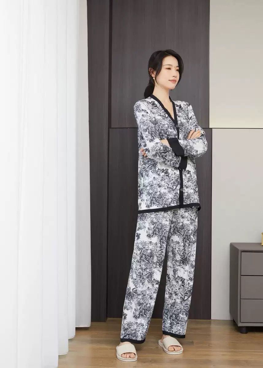 4 Piece Nighty Milky Fabric