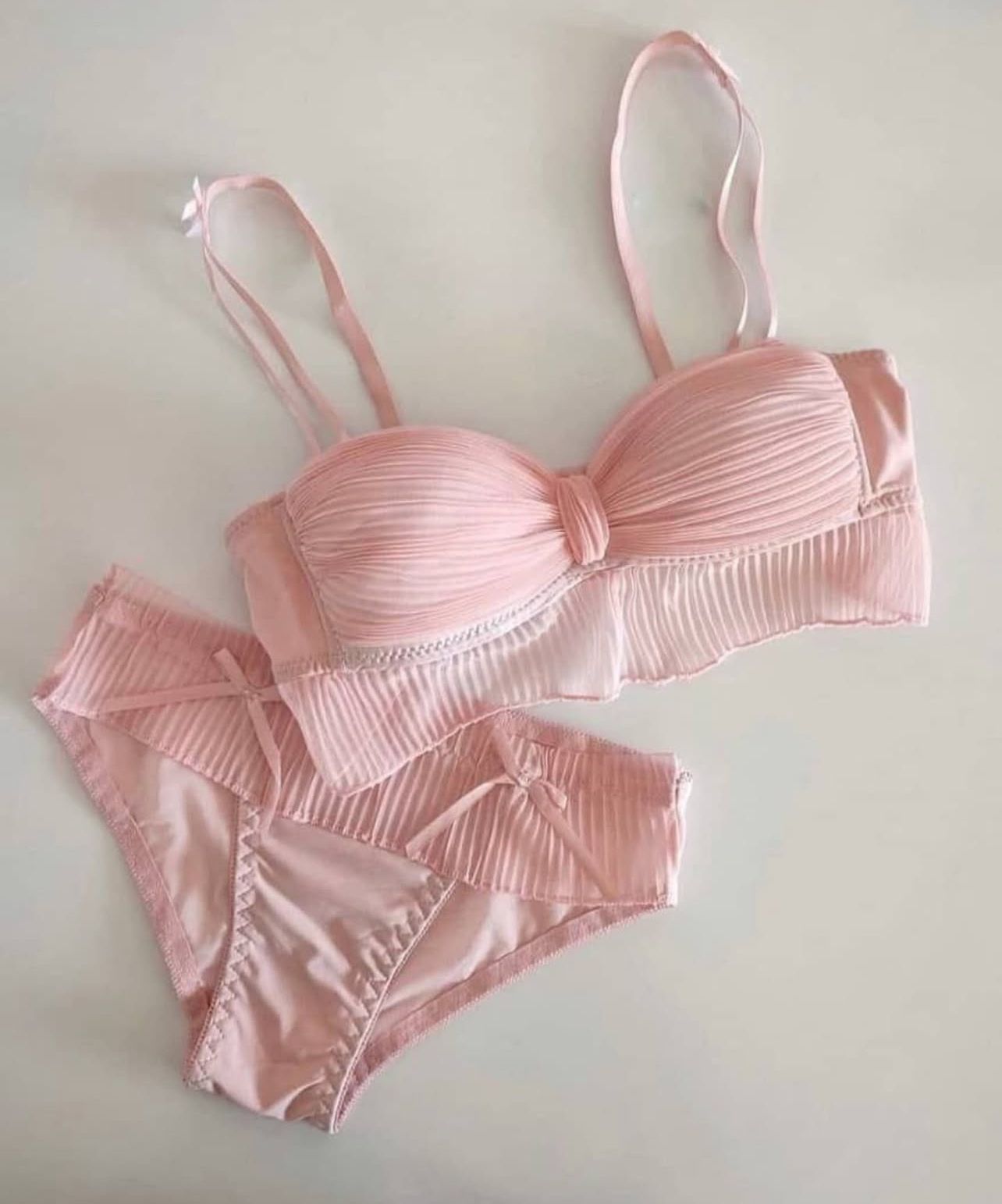 Cute Lace Bow Style Bra Set