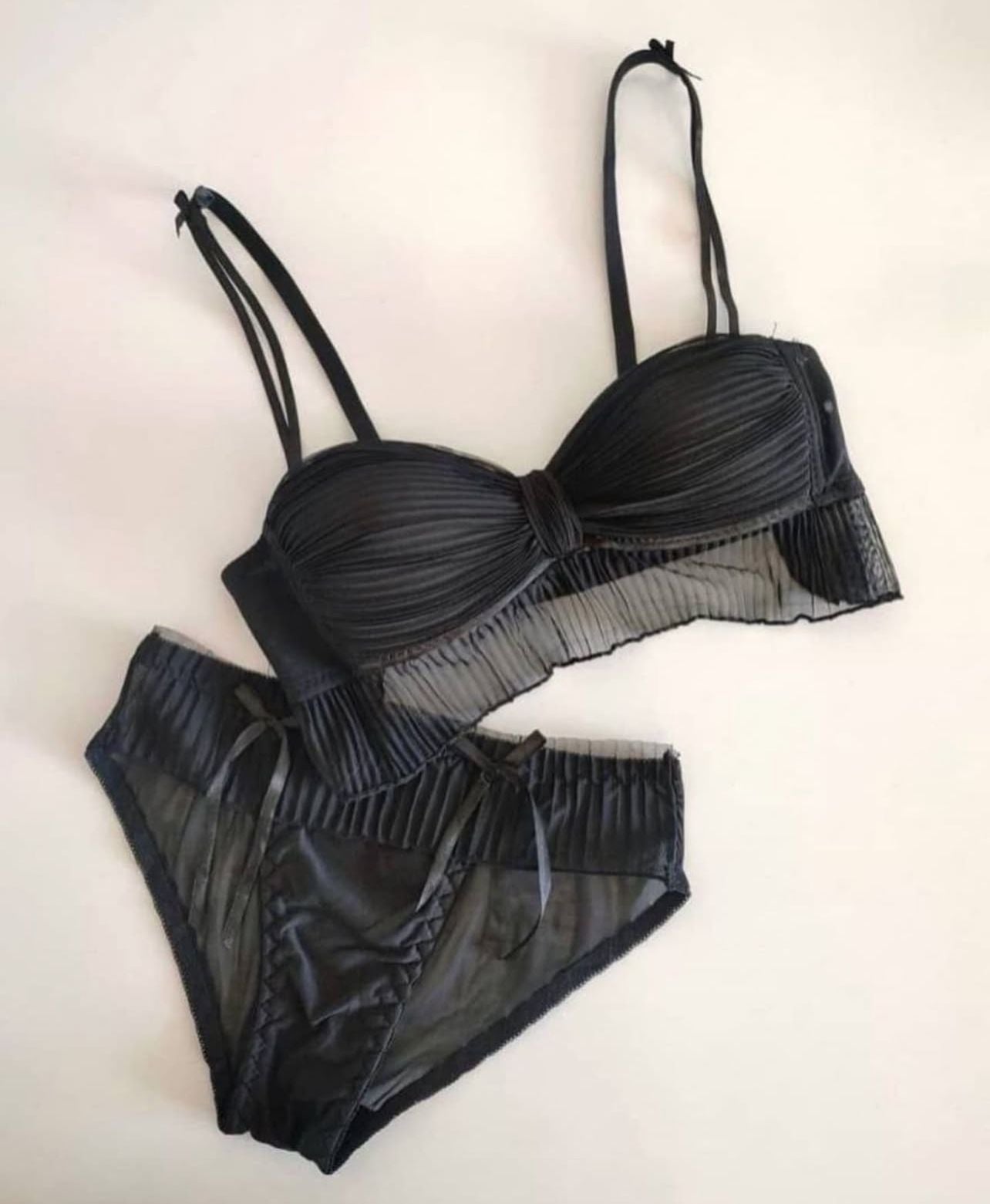 Cute Lace Bow Style Bra Set