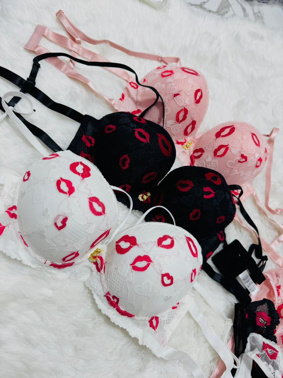 CUTE LIPS ANGEL AURA BRA SETS