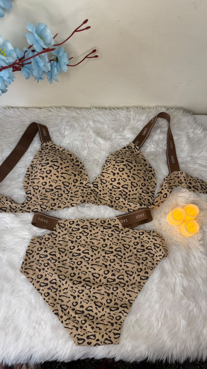 Wild Love Leopard Seamless Bra Set
